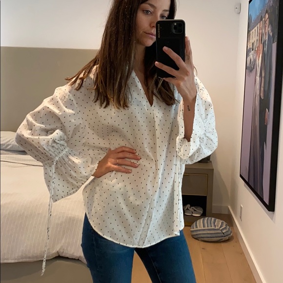 H&M shirt. - Picture 4 of 10